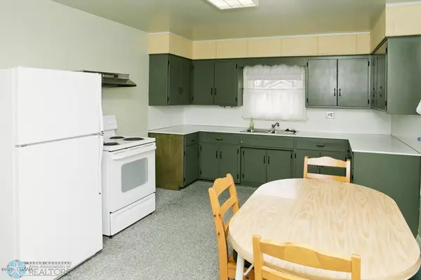 Fargo, ND 58102,1644 5 ST N