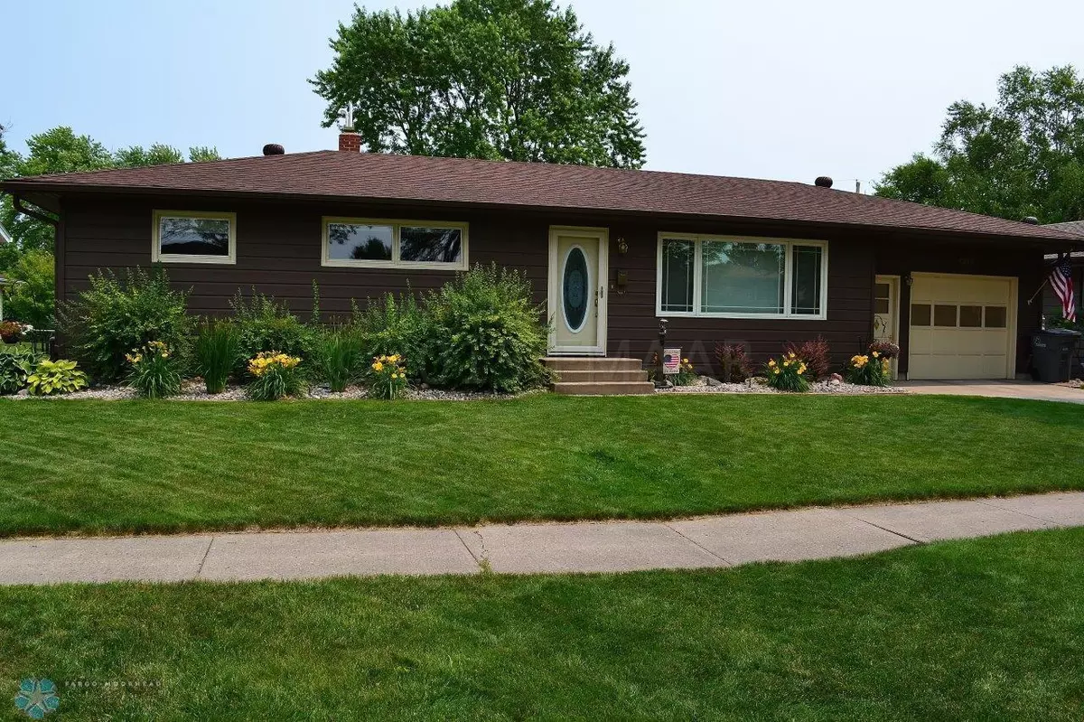 Moorhead, MN 56560,1214 8TH ST N
