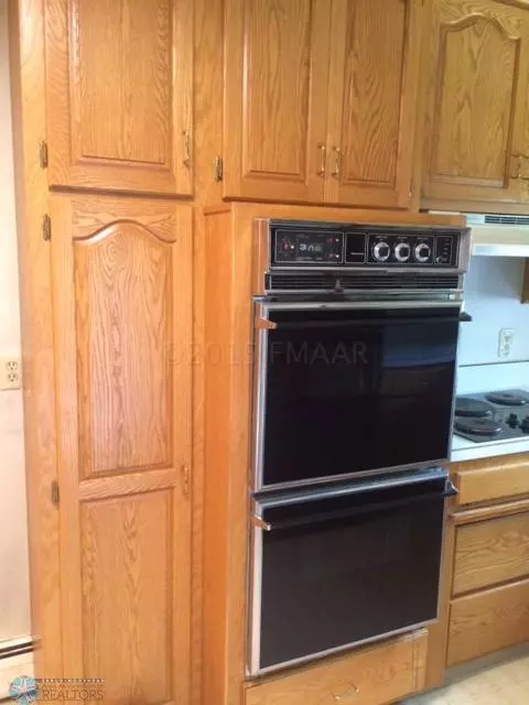 Fargo, ND 58102,2828 EDGEWOOD DR N