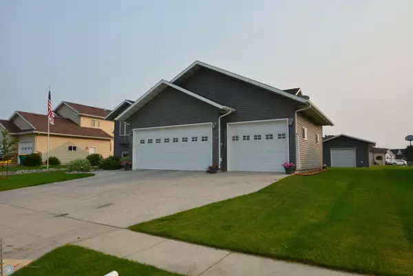 West Fargo, ND 58078,626 17 AVE E