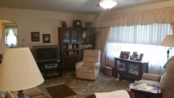 Sabin, MN 56580,12 1ST AVE W