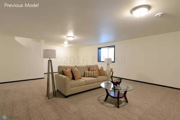 Fargo, ND 58103,6081 59 ST S