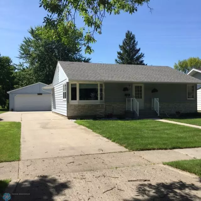 Fargo, ND 58103,1737 15 ST S