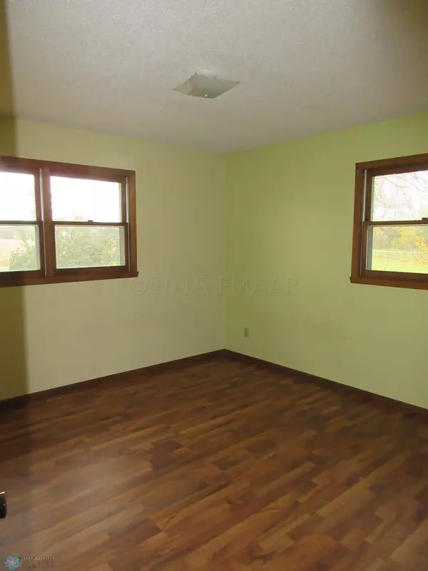 Felton, MN 56536,13206 160 AVE N