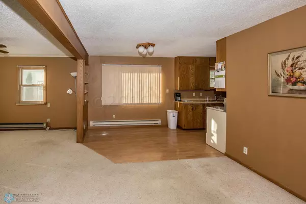 Fargo, ND 58103,1417 15TH ST S