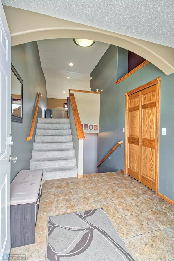 Fargo, ND 58104,4312 52 ST S