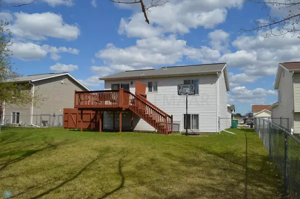 West Fargo, ND 58078,751 14 AVE W