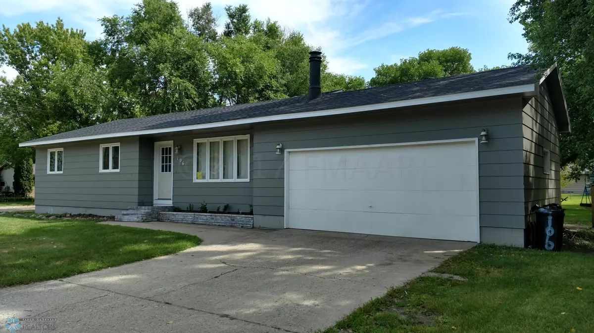 Barnesville, MN 56514,106 5 ST NW