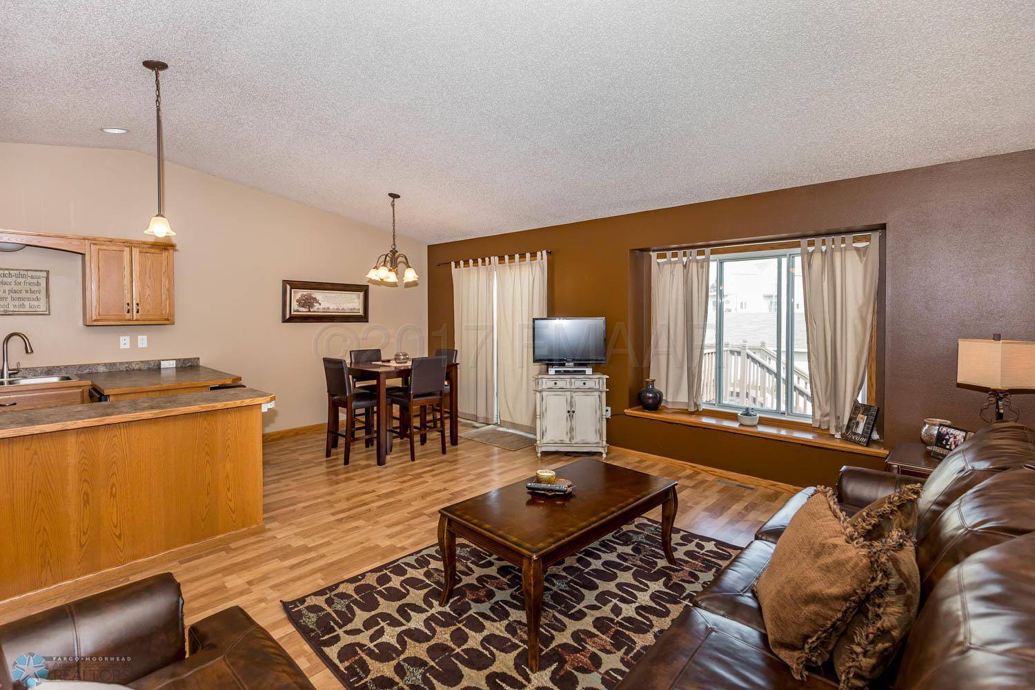 Moorhead, MN 56560,910 35 AVE S