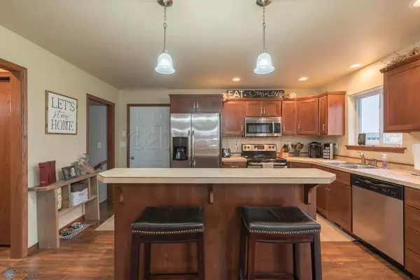 Fargo, ND 58104,5504 60TH ST S