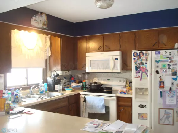 Hillsboro, ND 58045,20 5TH ST NW