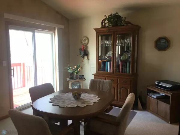 West Fargo, ND 58078,650 13 AVE E