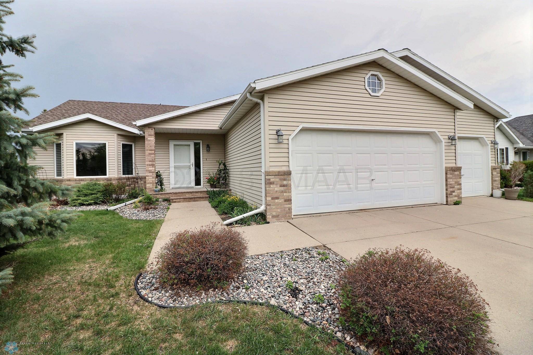 Fargo, ND 58104,2311 VICTORIA ROSE DR S