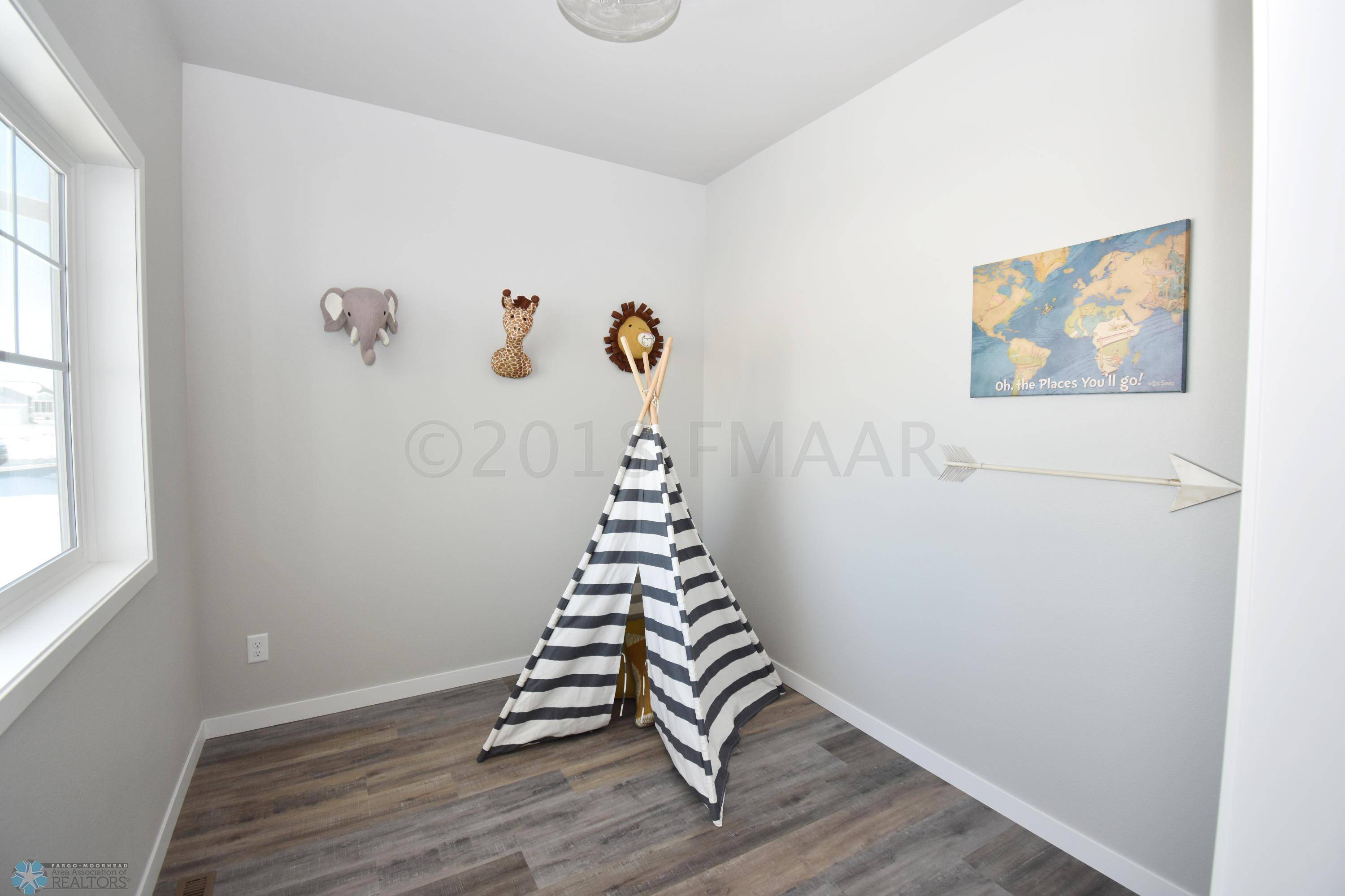West Fargo, ND 58078,1328 GOLDENWOOD DR