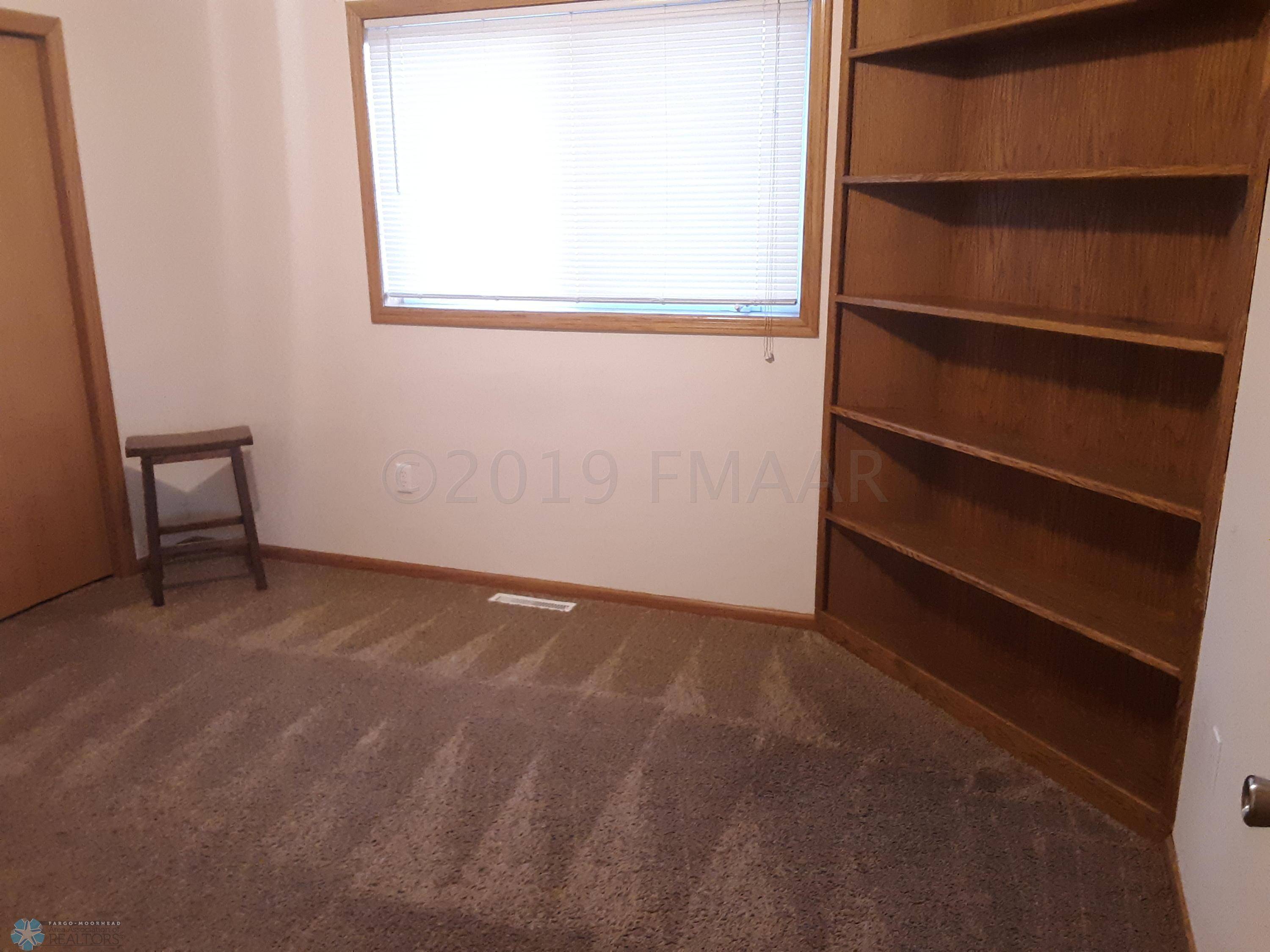 West Fargo, ND 58078,1121 4 AVE E