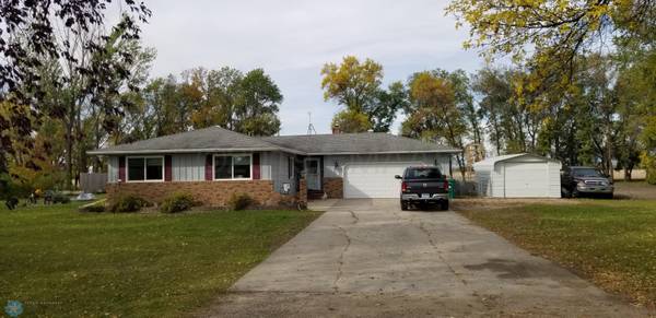 9327 10 ST NW, Moorhead, MN 56560