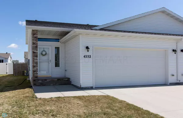 Moorhead, MN 56560,4552 PRAIRIE DR