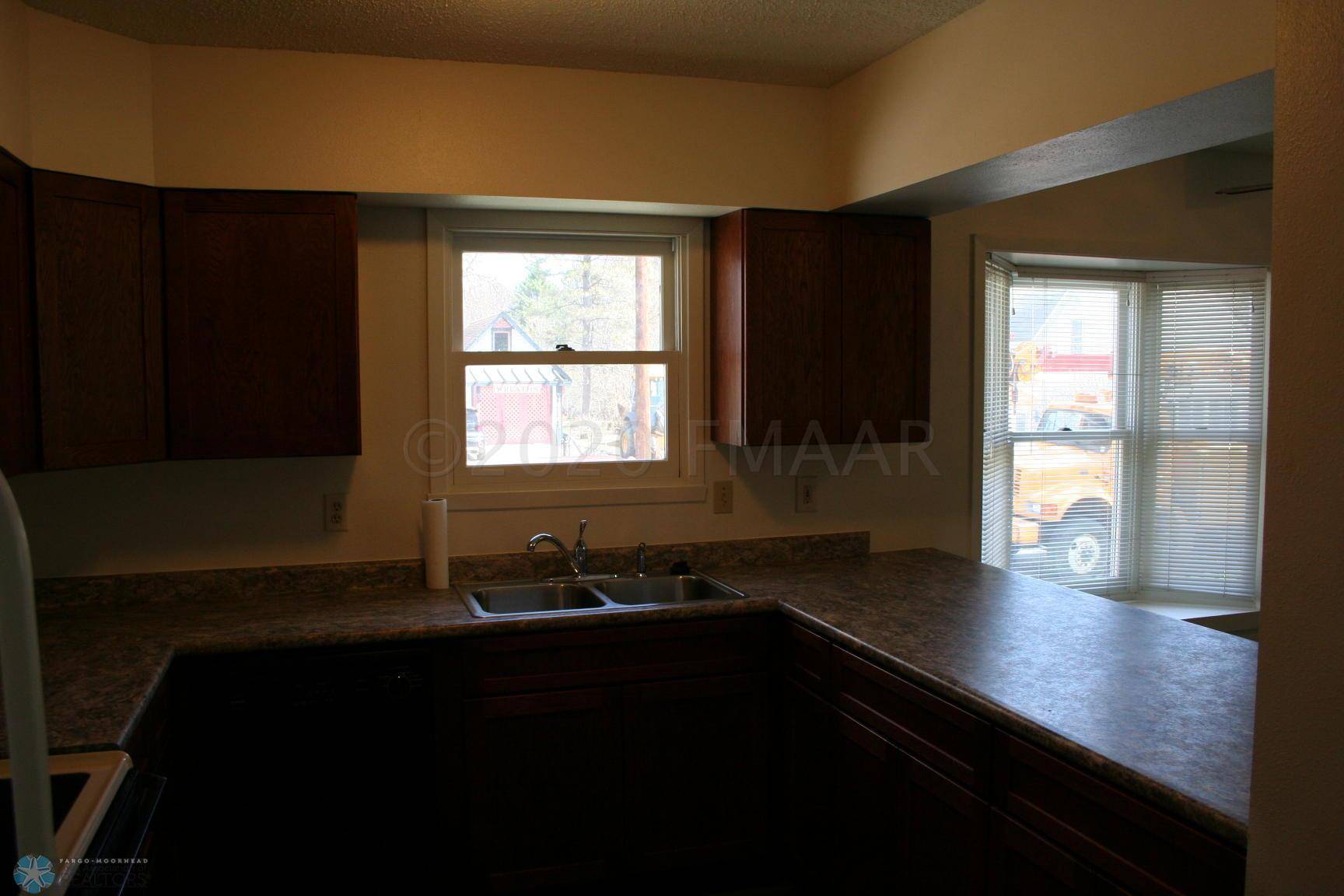 Moorhead, MN 56560,505 5TH ST S
