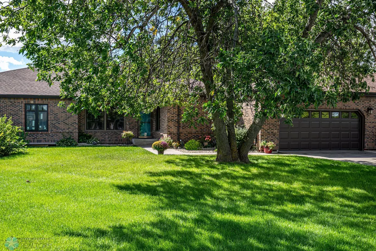 Oxbow, ND 58047,204 OXBOW CIR