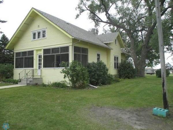 405 3RD ST S, Fairmount, ND 58030