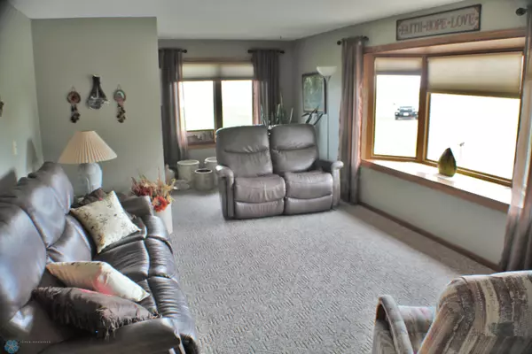 Harwood, ND 58042,16679 30 ST SE