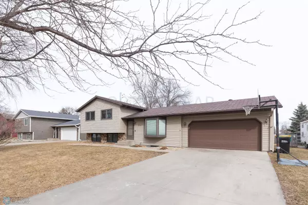 West Fargo, ND 58078,814 5 AVE E