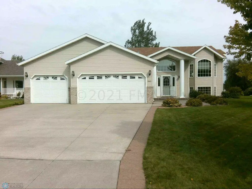 Moorhead, MN 56560,840 30TH ST S