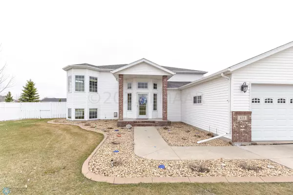 West Fargo, ND 58078,433 PRESCOTT LN