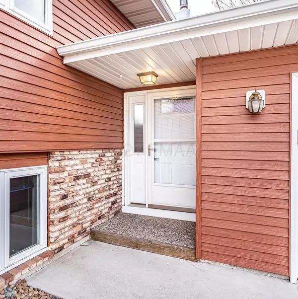 Fargo, ND 58103,2314 26 AVE S