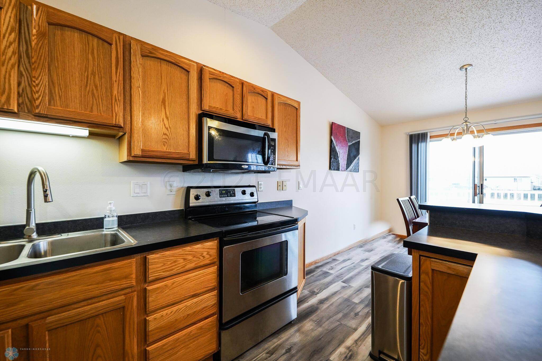 West Fargo, ND 58078,968 41 AVE W