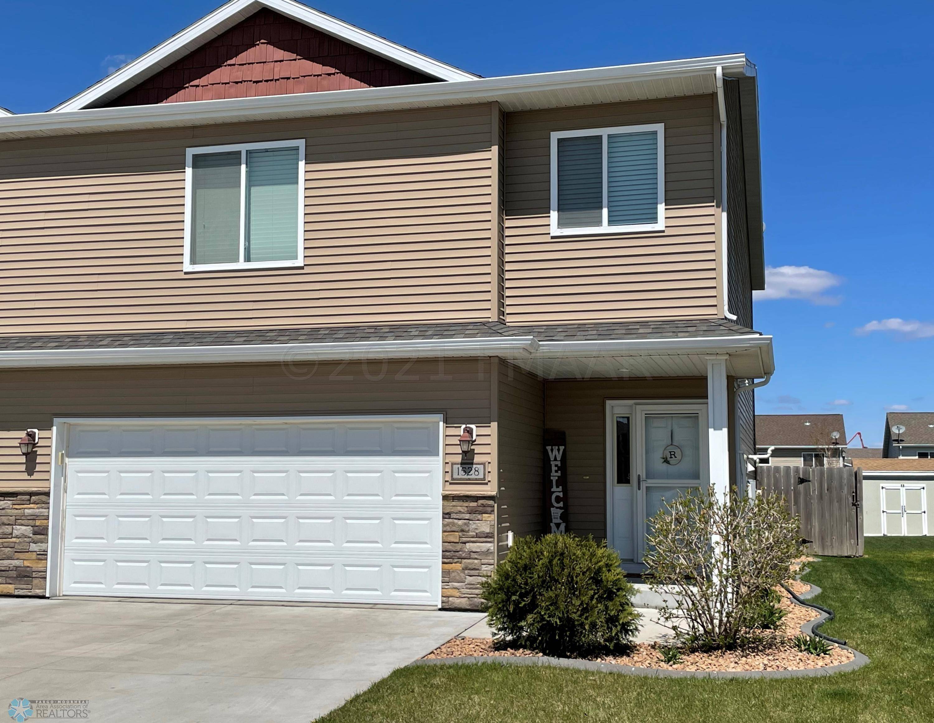 1528 35TH AVE S, Moorhead, MN 56560
