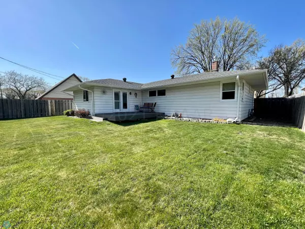 Fargo, ND 58102,510 25 AVE N