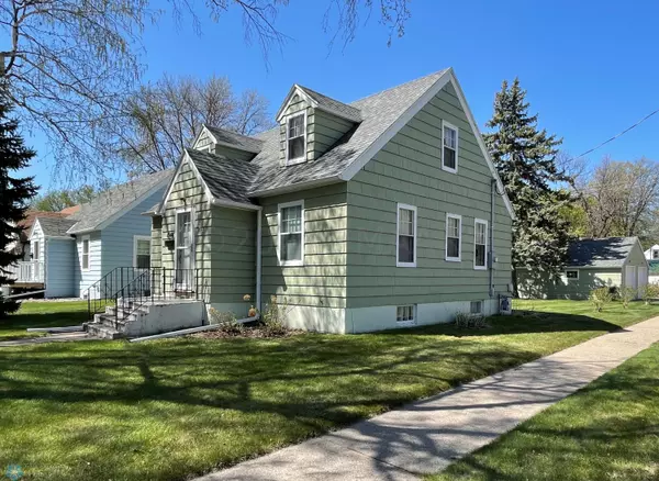 Fargo, ND 58102,1546 7 ST N