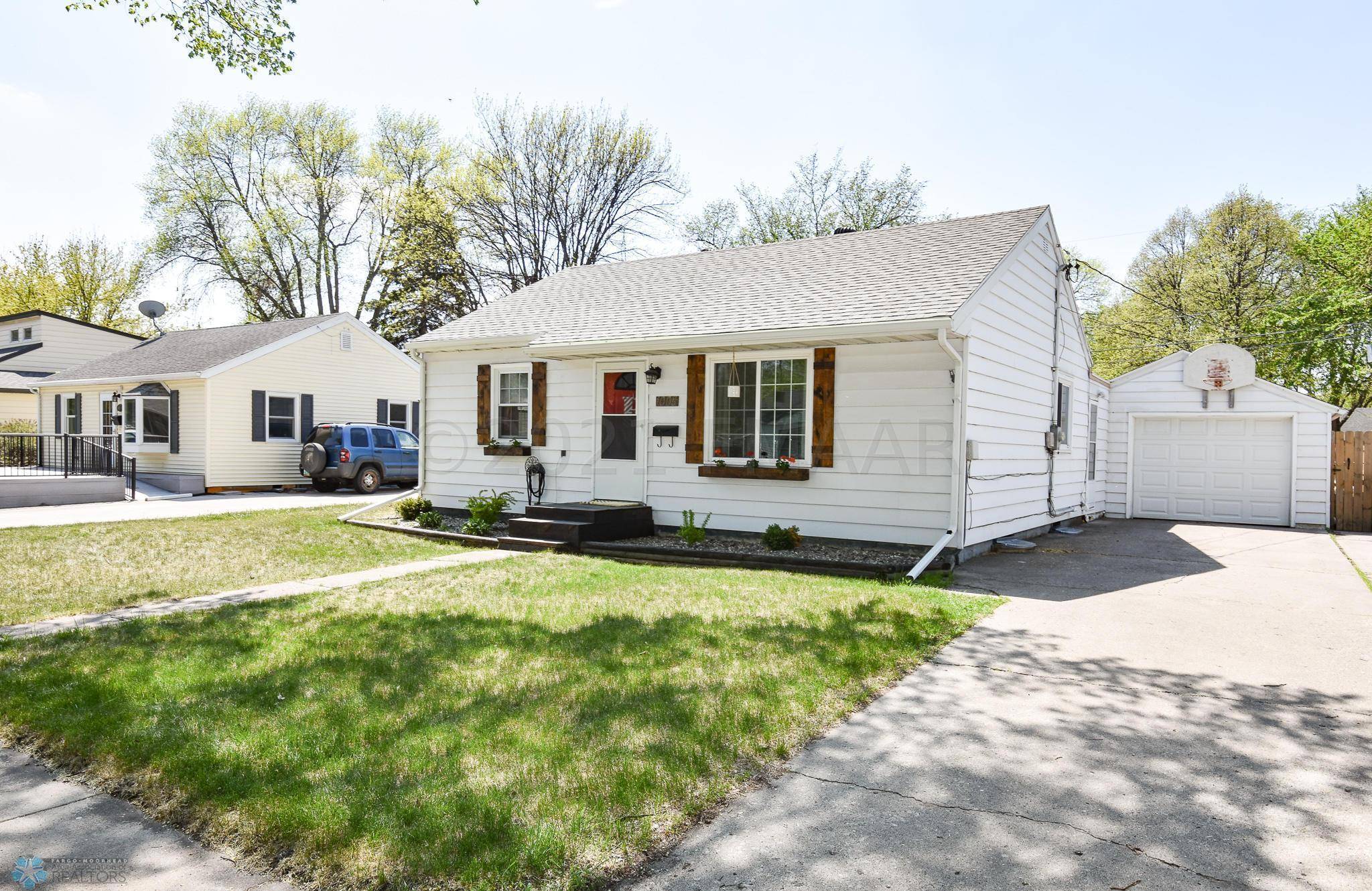 Fargo, ND 58103,1005 19TH ST S