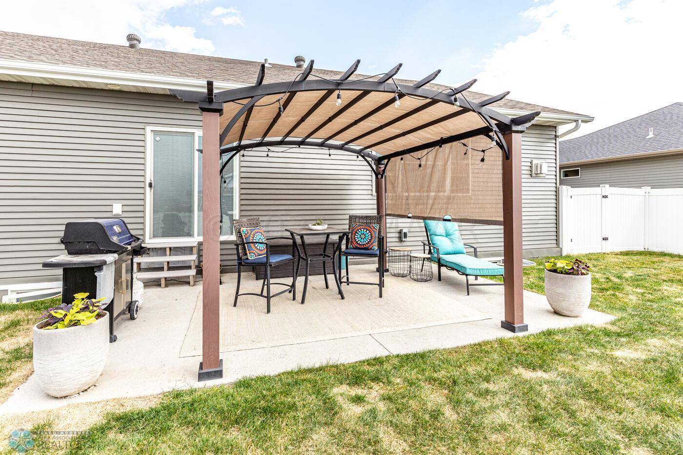 West Fargo, ND 58078,2606 8 ST W