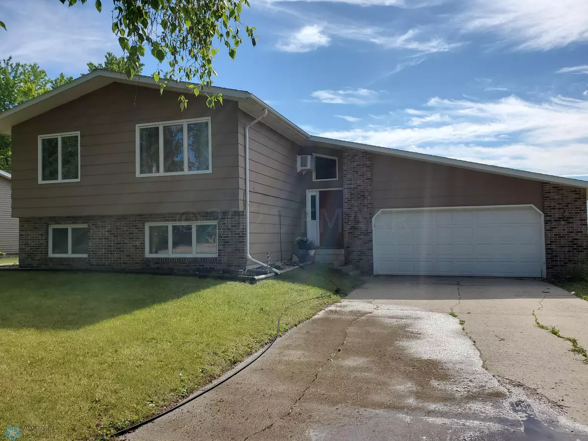 Wahpeton, ND 58075,835 RICHLAND ST