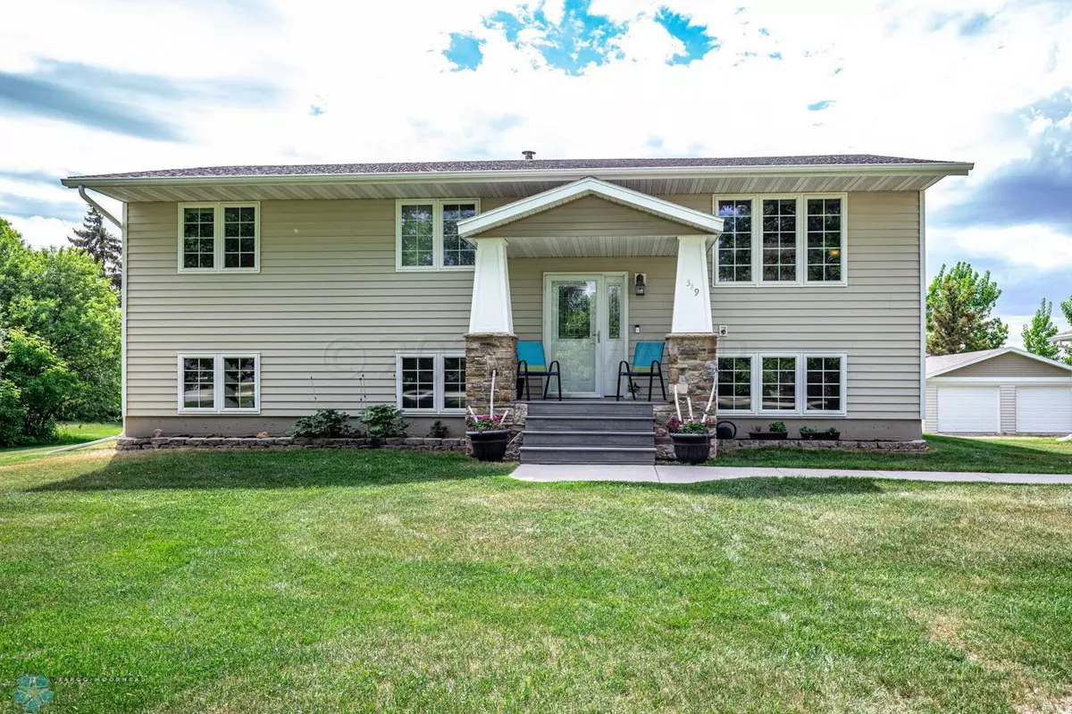 Horace, ND 58047,549 W BROOK DR