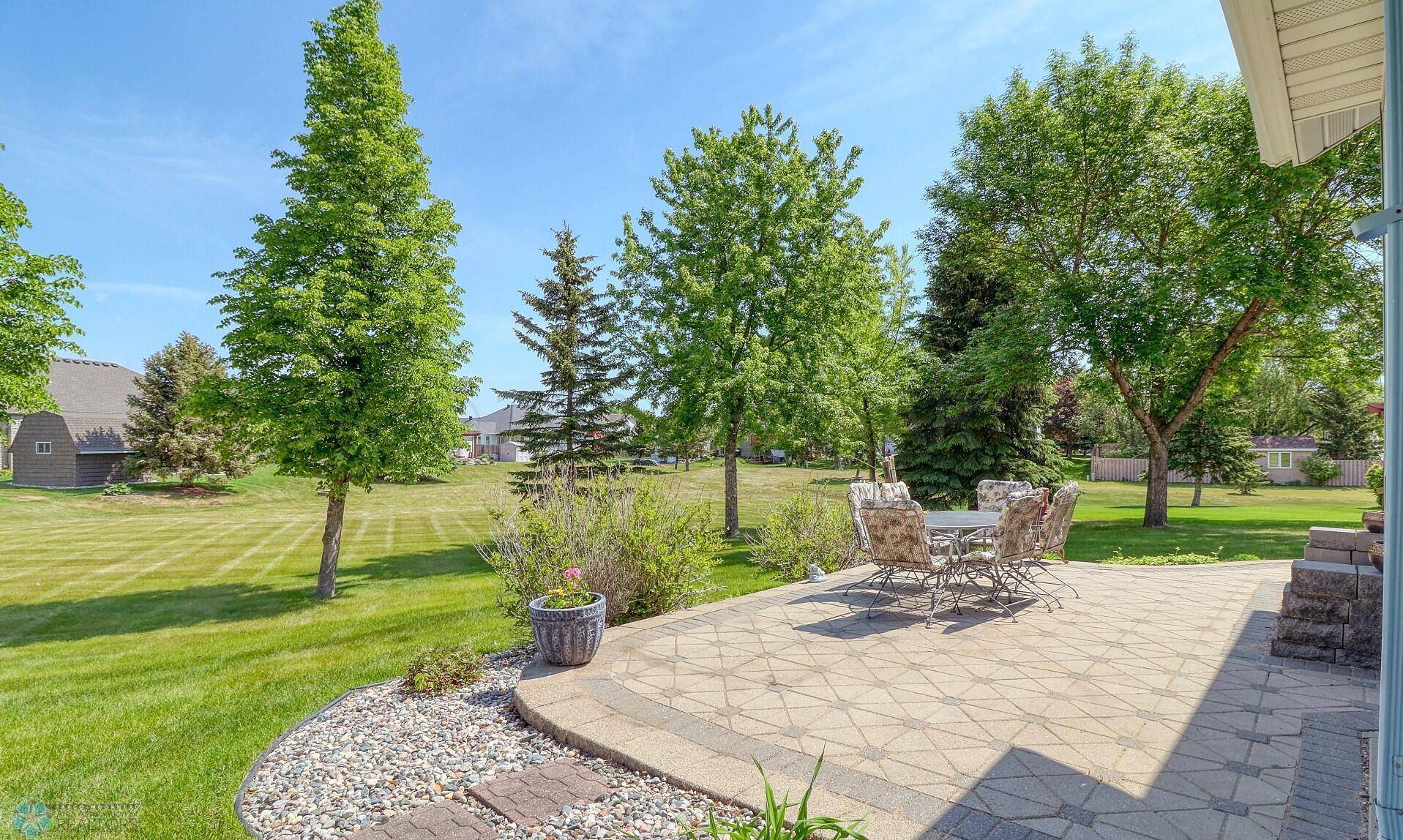 Fargo, ND 58103,3327 26 AVE S