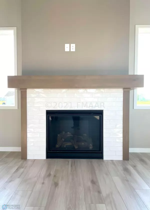 Fargo, ND 58104,4272 PINE Pkwy S