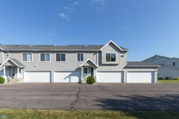 Moorhead, MN 56560,2827 32ND ST S