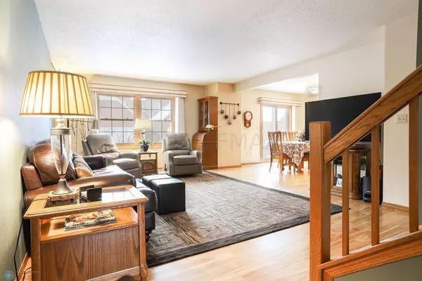 Fargo, ND 58103,3208 15TH AVE S