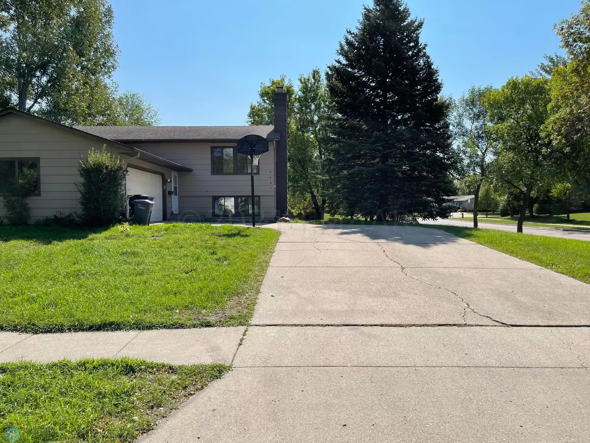 Moorhead, MN 56560,3001 14TH AVE S