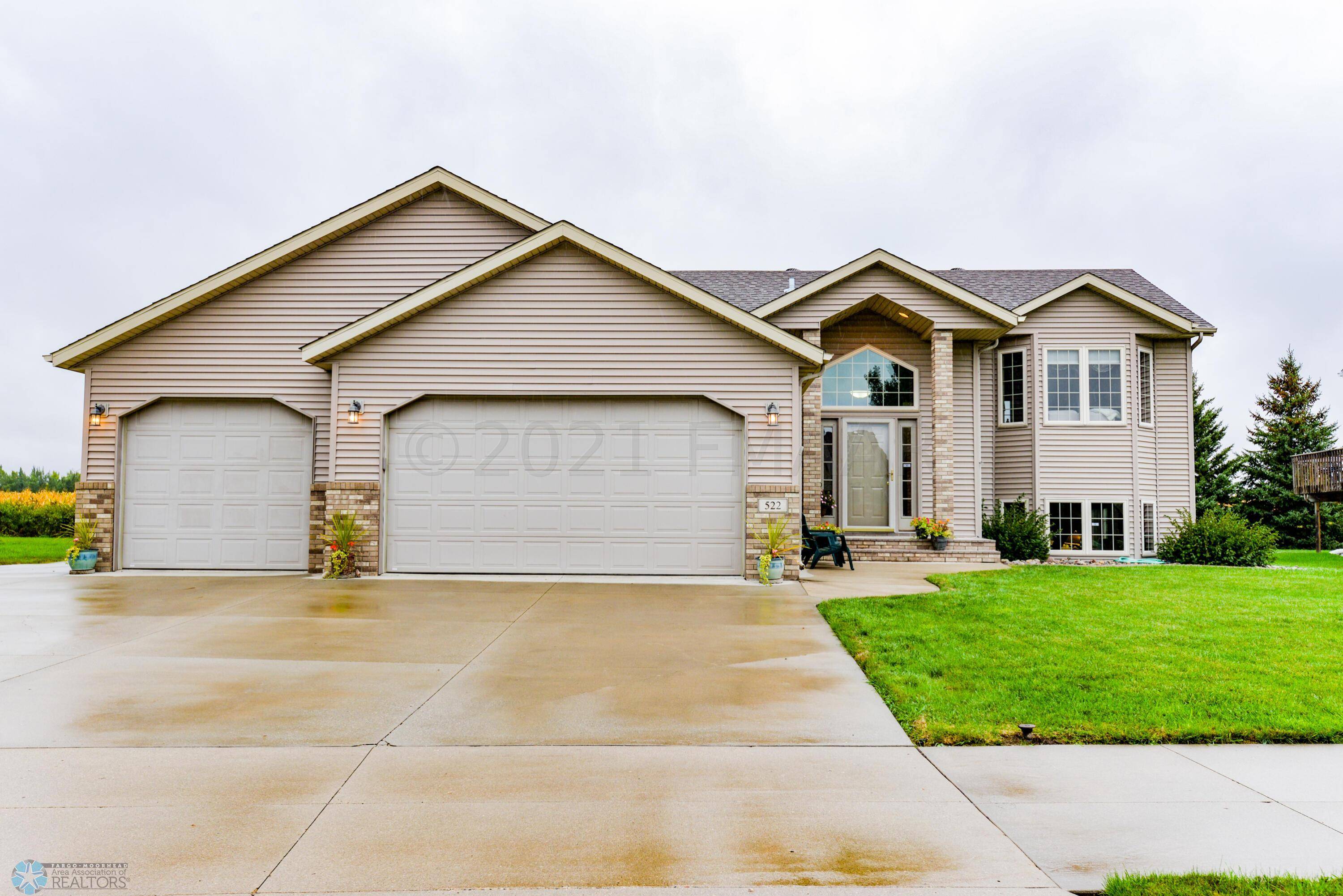 522 5 ST NW, Dilworth, MN 56529