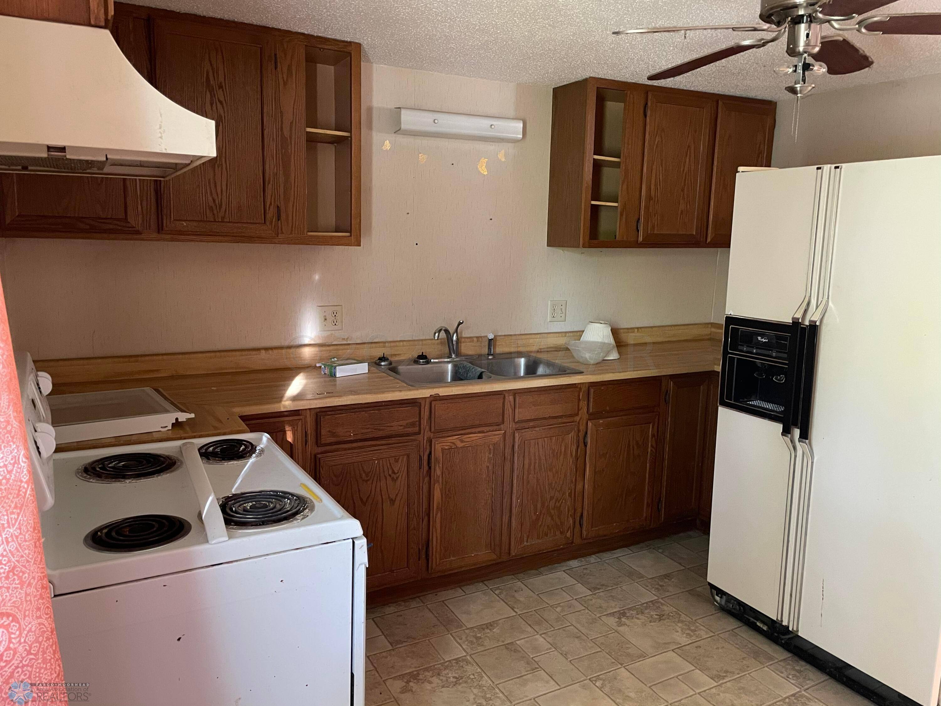 Wahpeton, ND 58075,627 1ST ST S