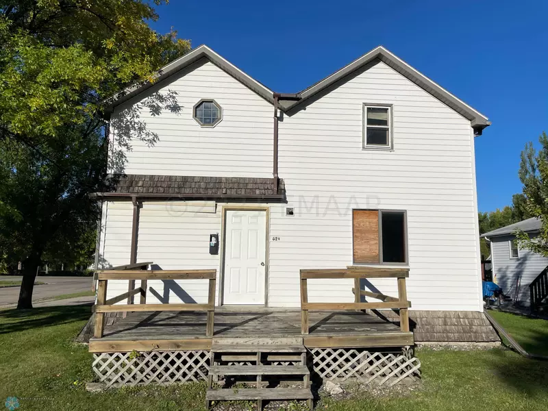 627 1ST ST S, Wahpeton, ND 58075