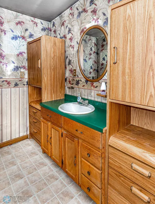 Hunter, ND 58048,413 1 ST W