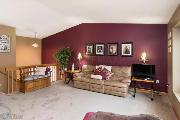 Fargo, ND 58104,3017 DAKOTA PARK CIR S