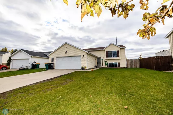 West Fargo, ND 58078,1854 HUNTINGTON CT