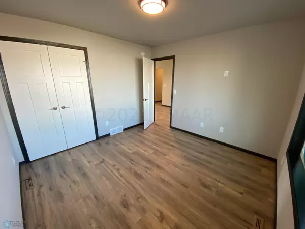 Fargo, ND 58104,5490 66TH ST S