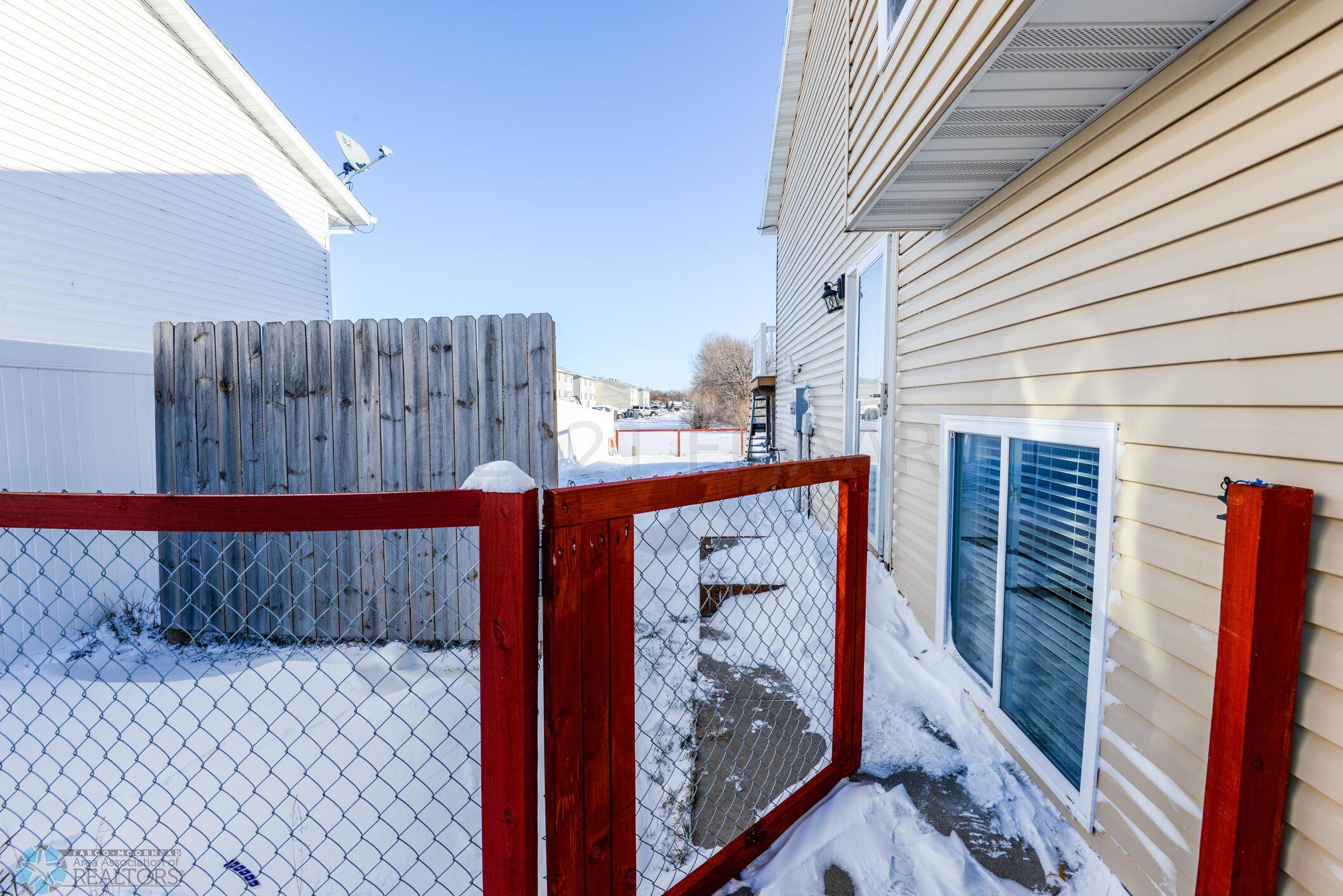 West Fargo, ND 58078,1027 11TH ST W